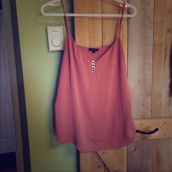 Top - Picture 1 of 1